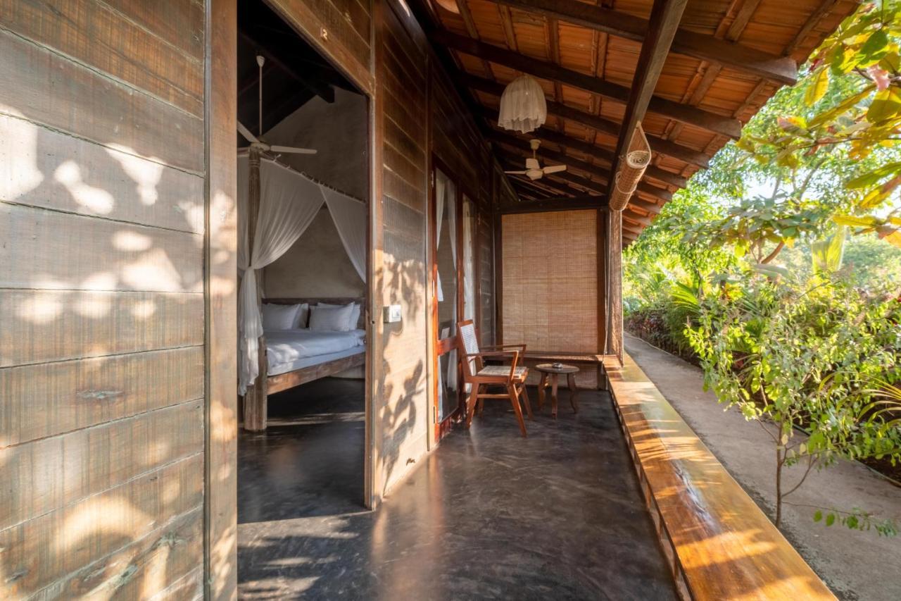 The Artist Cottages Morjim Buitenkant foto