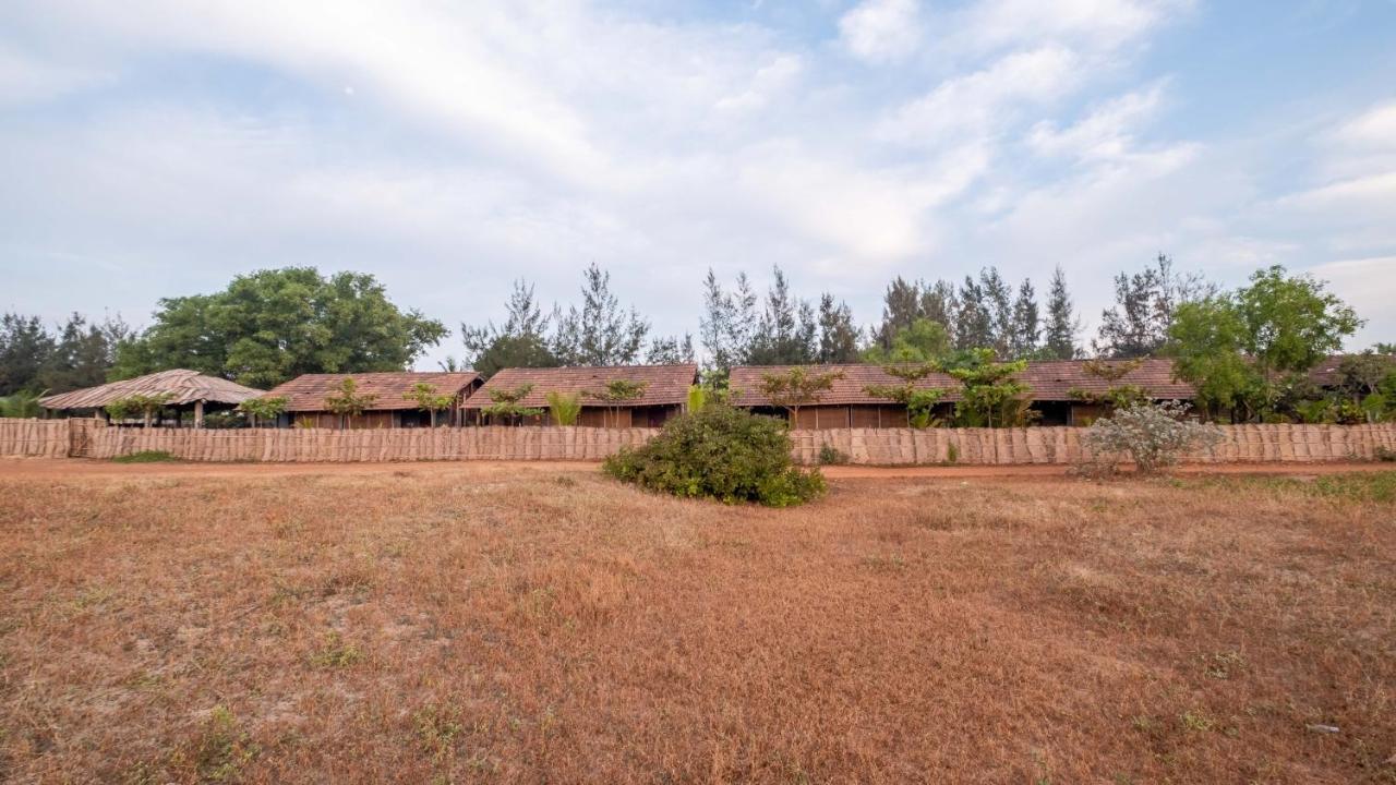The Artist Cottages Morjim Buitenkant foto