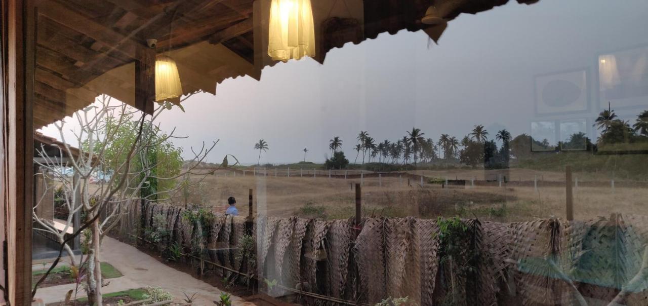 The Artist Cottages Morjim Buitenkant foto